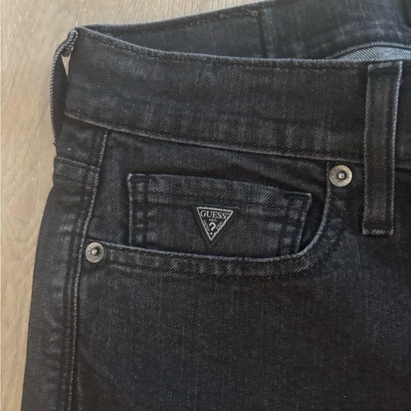 Guess low rise  black skinny jeans. 33x32 - Picture 7 of 10